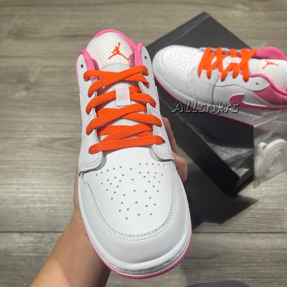 Air Jordan 1 Low Pink Orange White GS - Picture 2 of 9